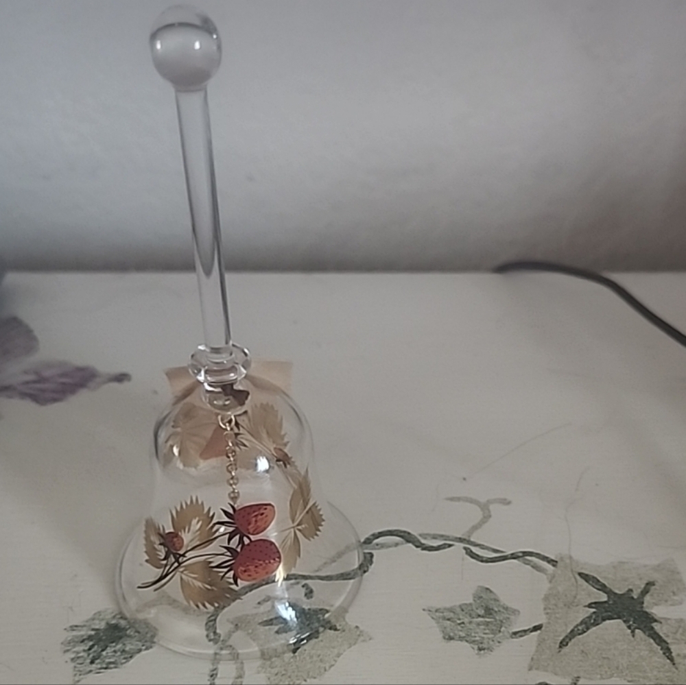Gordon's Gallery Hand Blown Bell